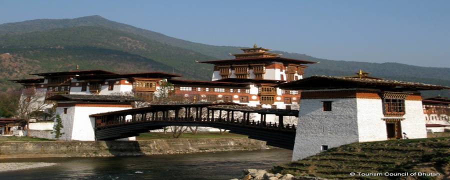 5439-Punakha-Dzong-Fortress-in-Bhutan.jpg