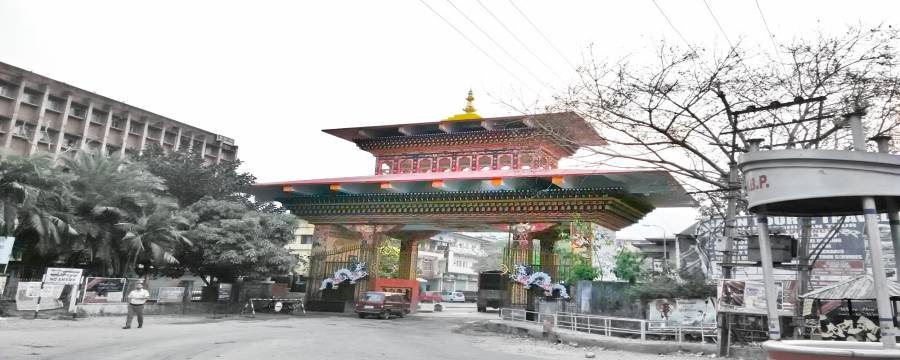 79576-Bhutan-Phuentsholing-Bhutan-Gate.jpg